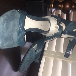 Sway Naturalizer Heels